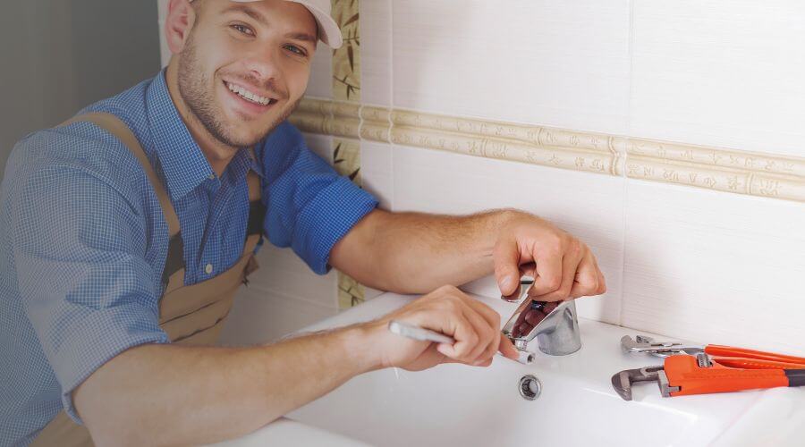 Expert burst pipe repair services in Palacios, TX